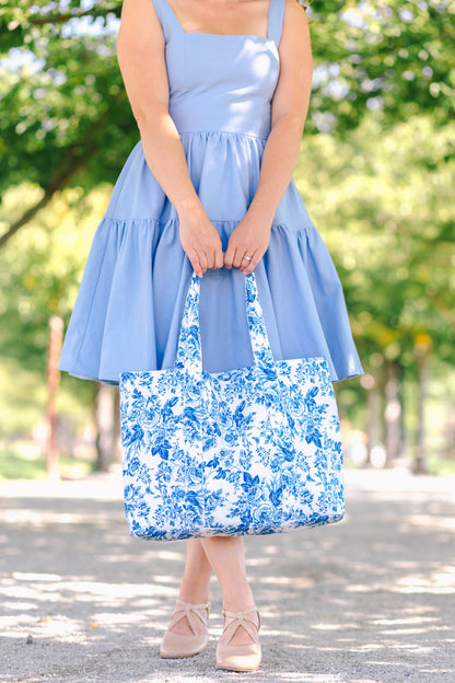 Tote Bag in Countryside