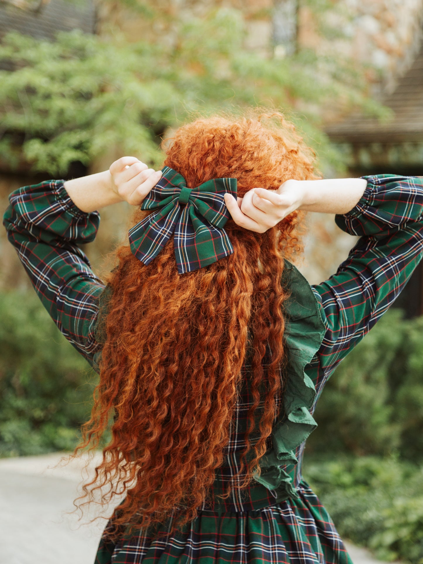 **PRE-ORDER**The Hair bow in Homeland Plaid