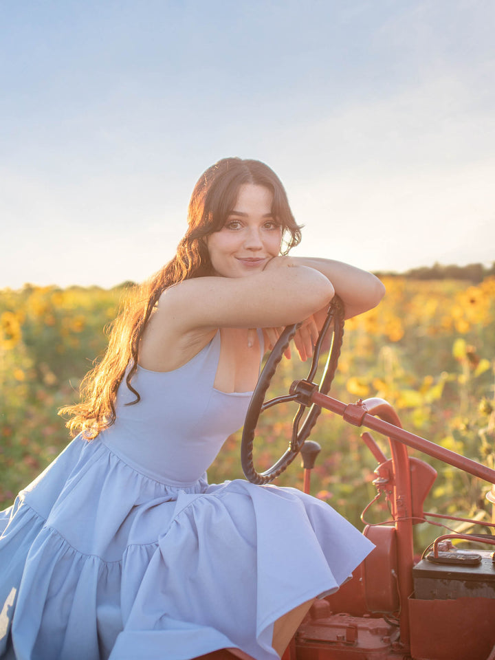 Chelsea Reece: Elevate Your Style with Timeless Elegance and Modern Ed