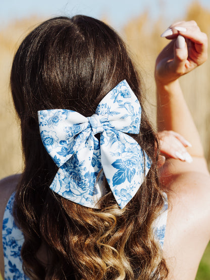 Hair Bow in Countryside