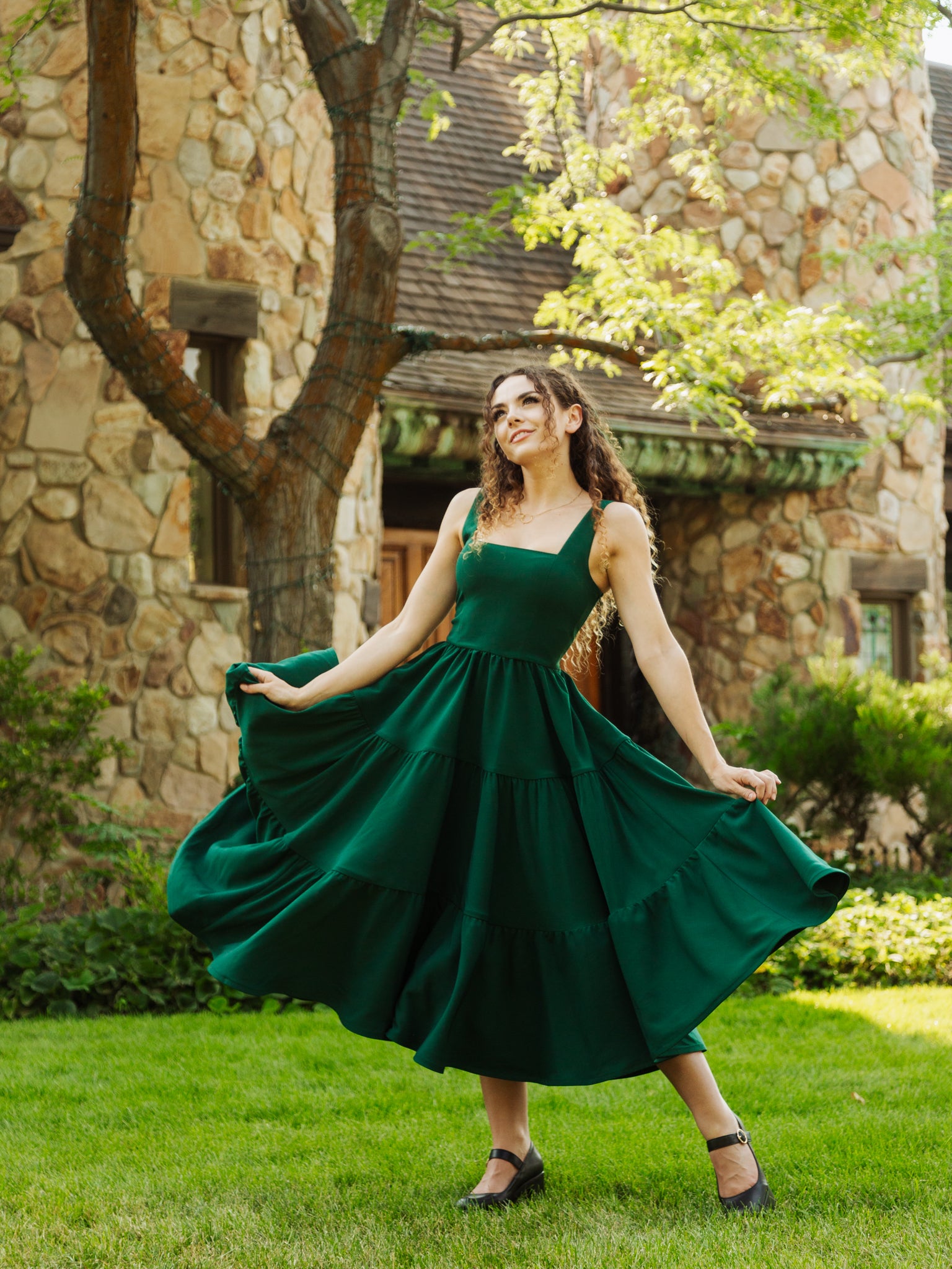The Madonna Dress in Evergreen | Women's Dresses | Chelseareece.com 16/18 The Madonna Dress in Evergreen | Women's Dresses | Chelseareece.com 16/18